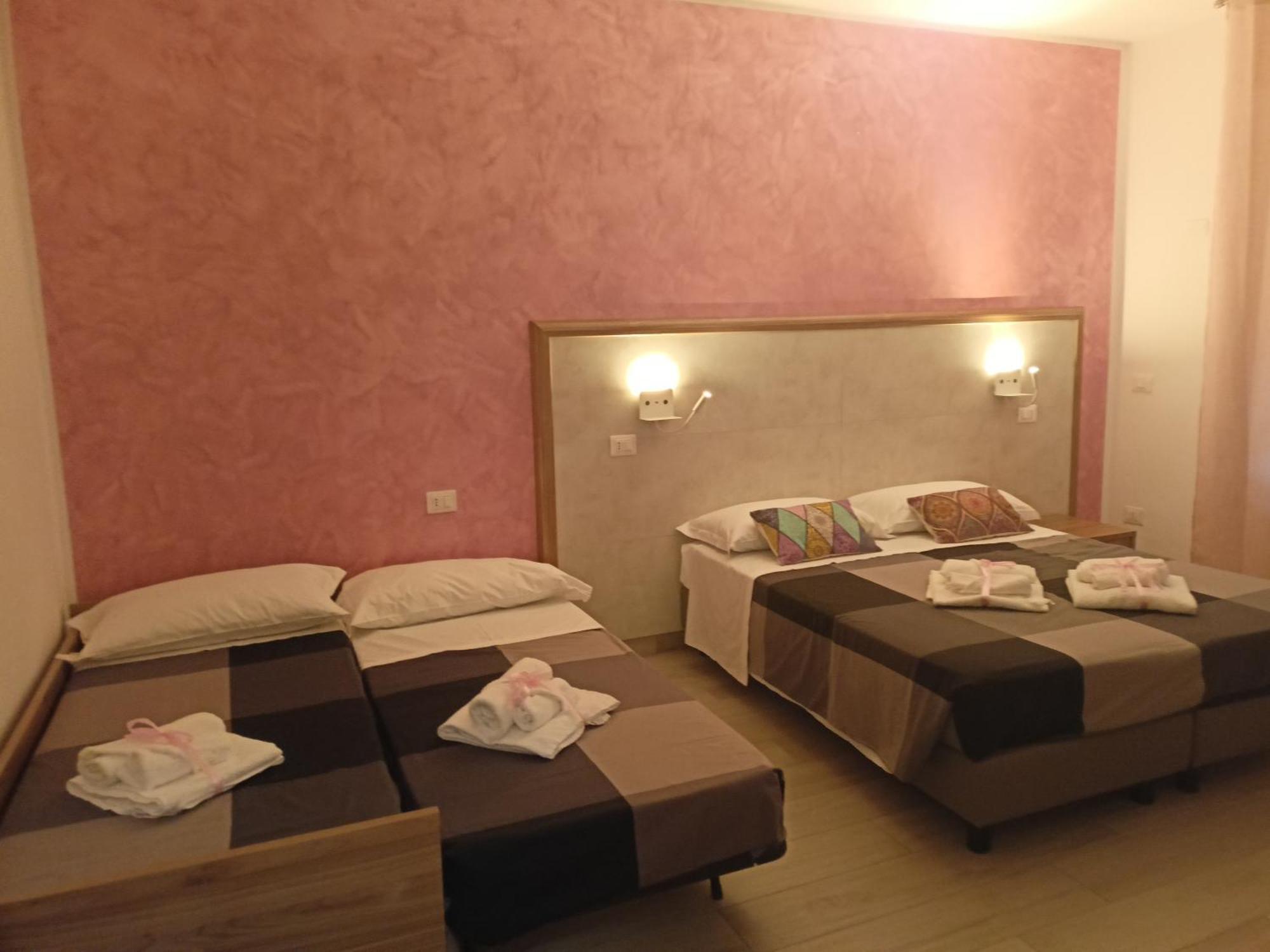 La Dea Rooms Ferrara Esterno foto
